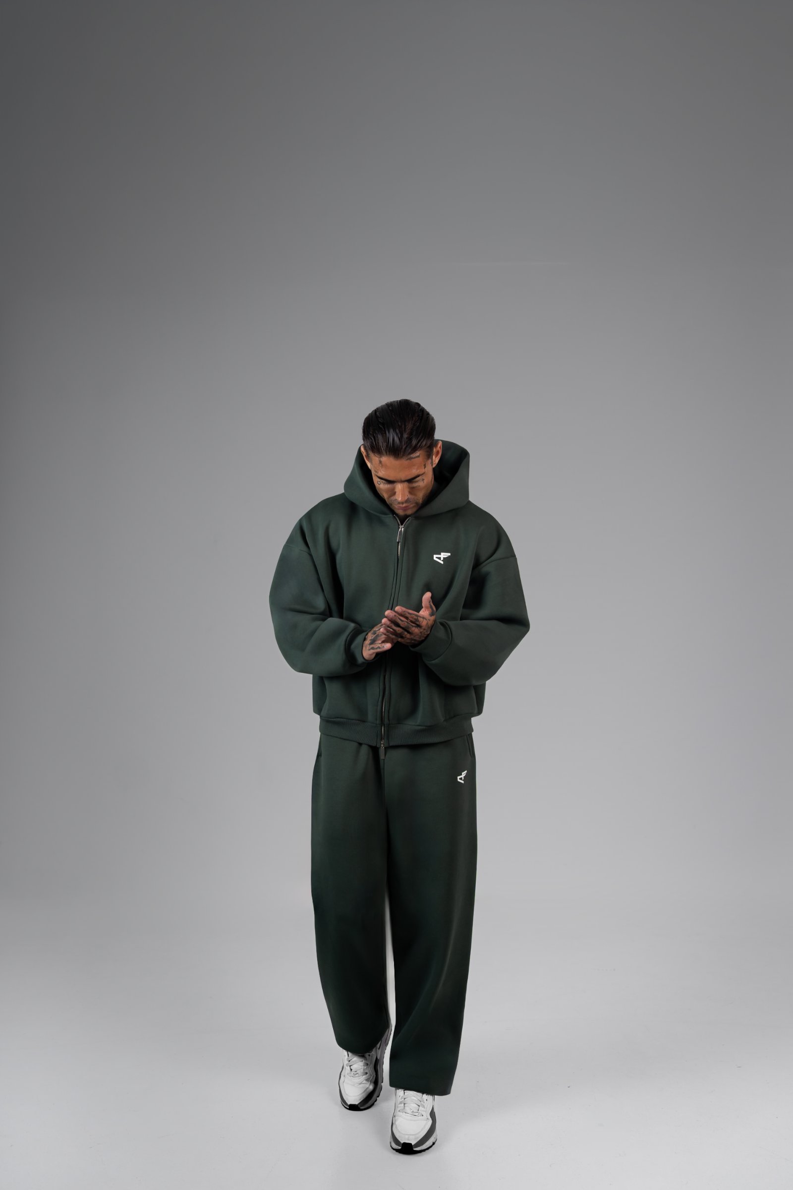 Chosen Few Athletics — Verde, full length
