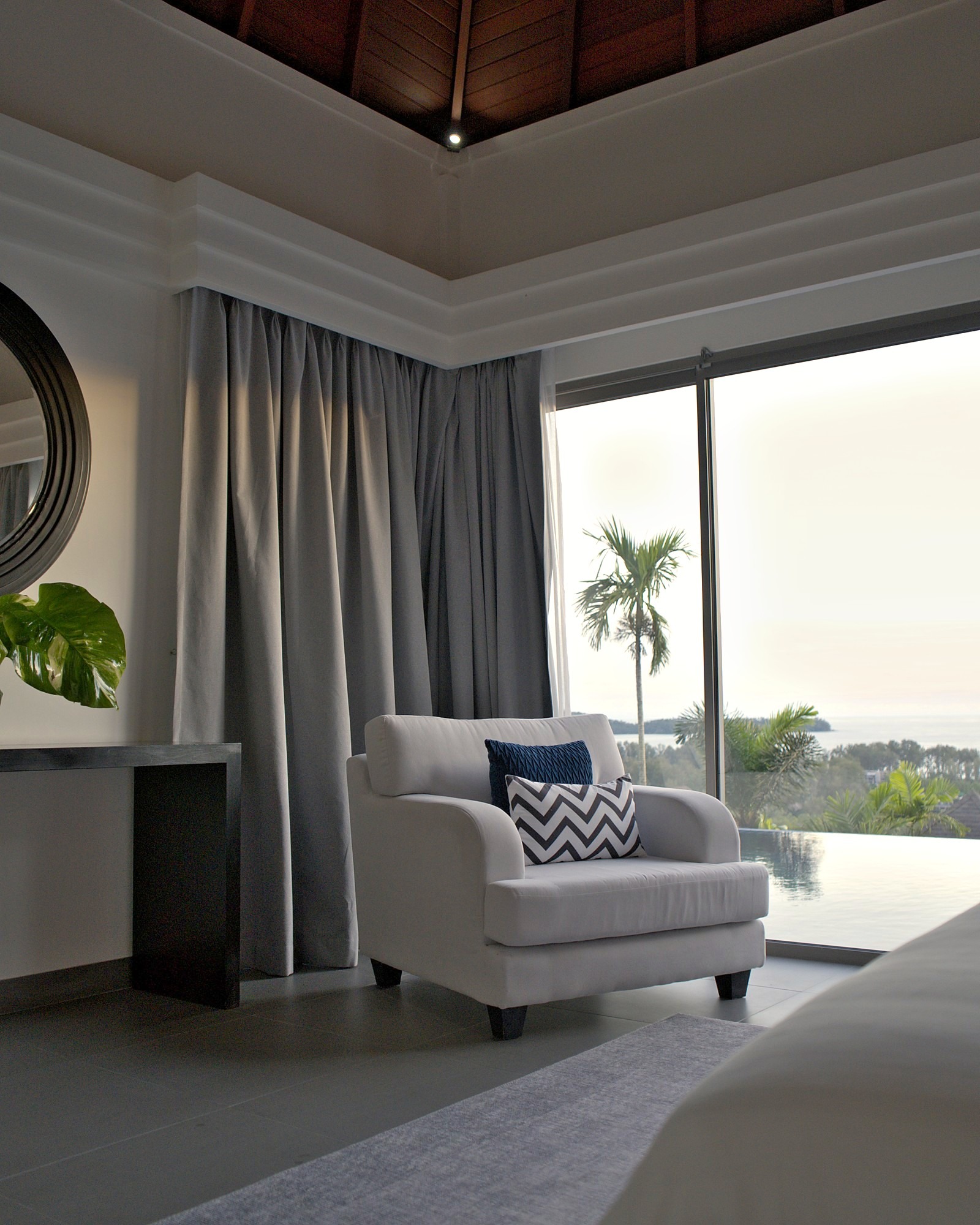 Pool Villa — Reading Chair
